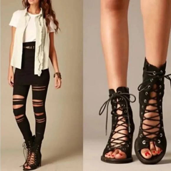 Jeffrey Campbell Cors Peep Toe Suede sz 8.5 black laces open front 3” heel NWOT - Picture 2 of 13